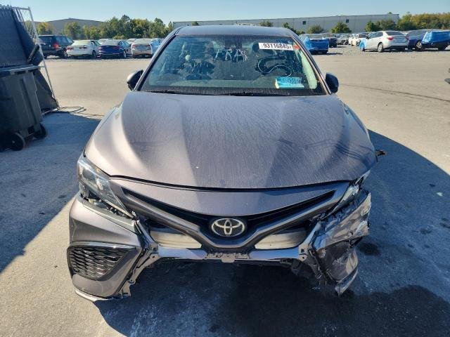 2022 Toyota Camry, SE 5