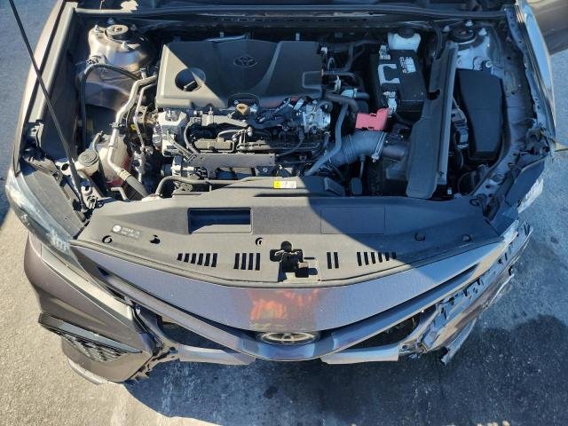 2022 Toyota Camry, SE 11