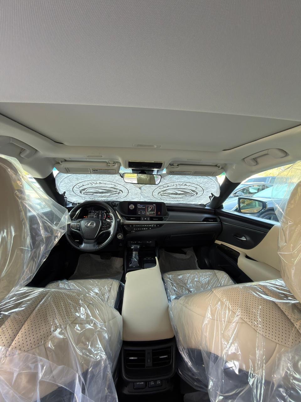 Lexus ES350 11