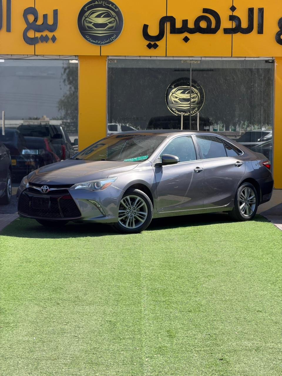 2017 Toyota Camry, SE 4
