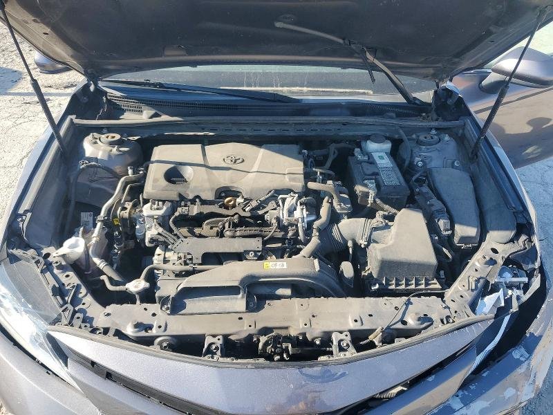 2020 Toyota Camry, LE - صورة 12