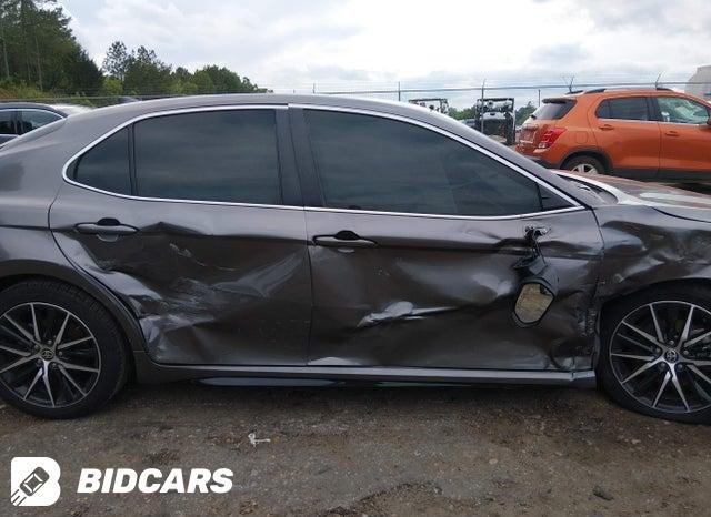 2022 Toyota Camry, SE - صورة 11
