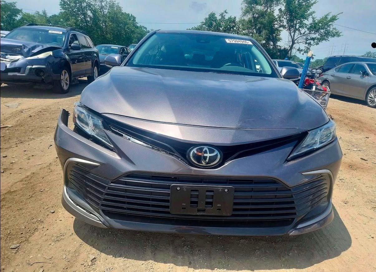 Camry LE - صورة 5