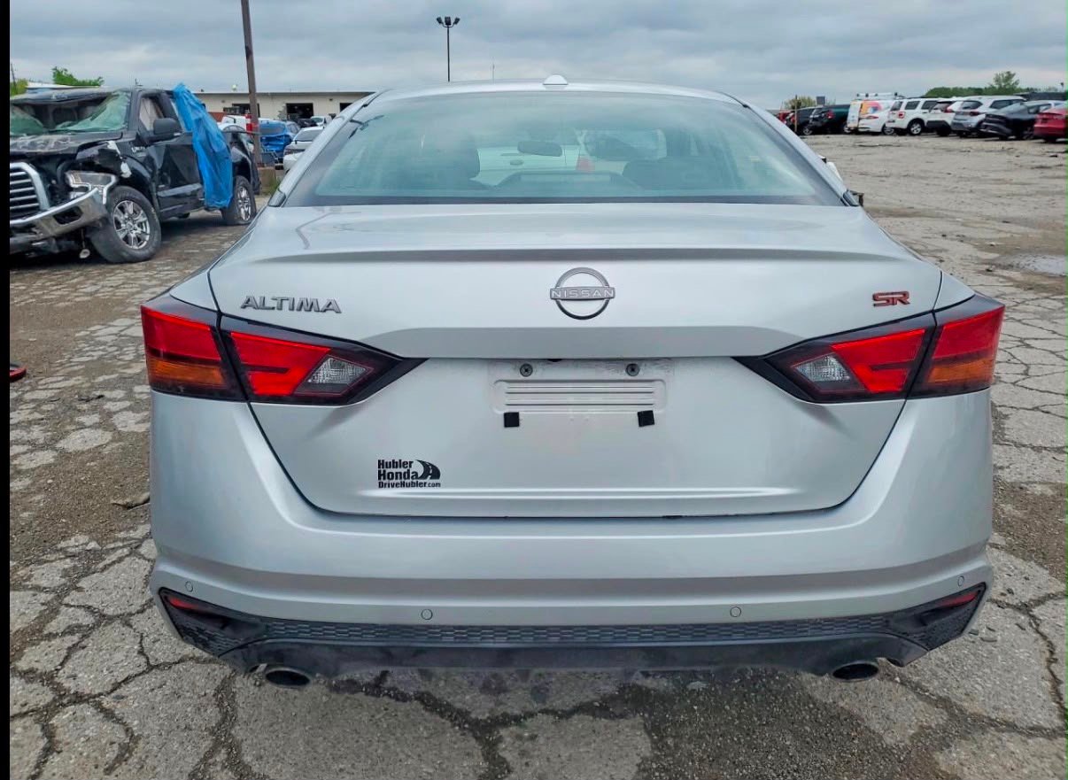 Altima SR - صورة 3